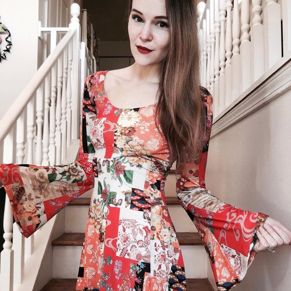 Asos size 0 bell sleeve dress - Picture 2 of 10